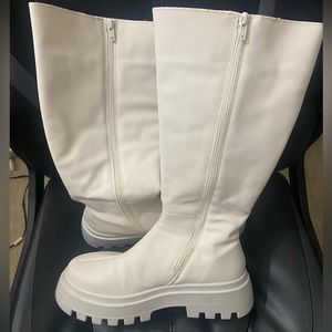 Knee-high platform boots